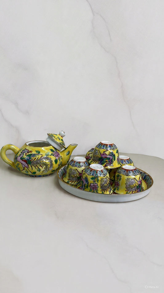 Mini Chinese Famille Rose Porcelain – Yellow