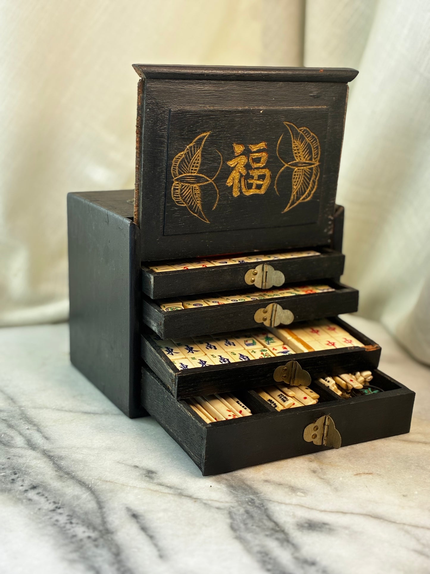 Antique Shanghai Mahjong Set