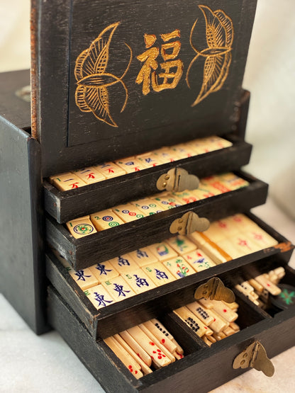 Antique Shanghai Mahjong Set