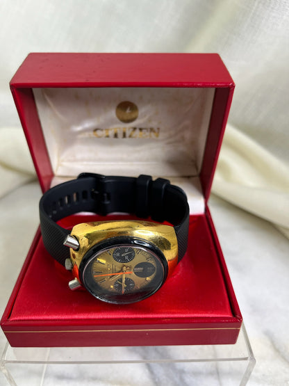 Vintage gold-tone Citizen 8110 Bullhead Challenge Timer Watch